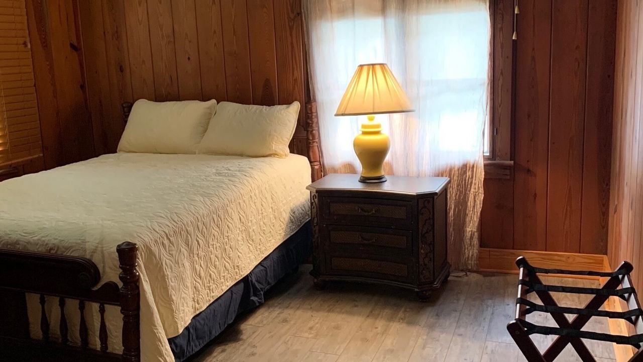 Photo of Bedroom in Lake Waccamaw