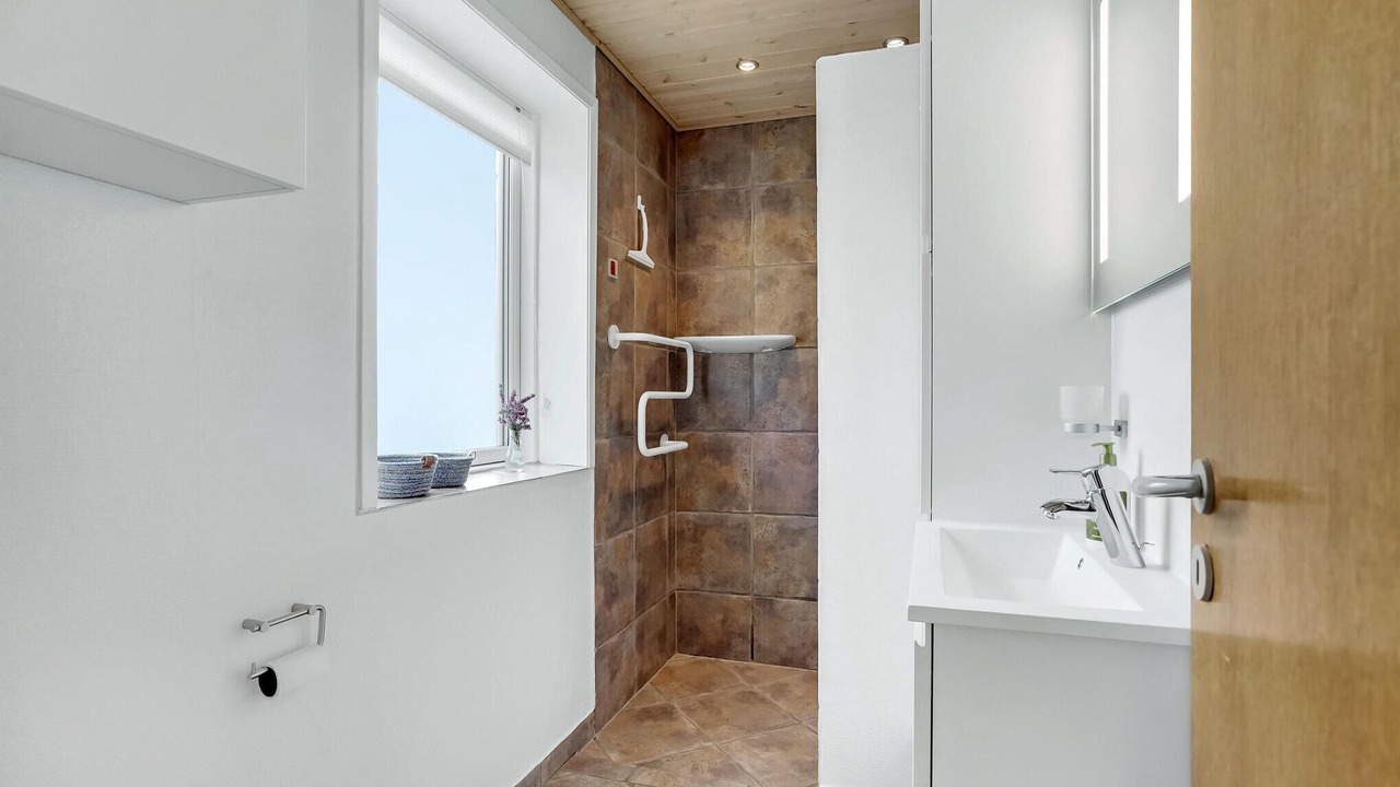 Photo of Bathroom in Skaven Strand