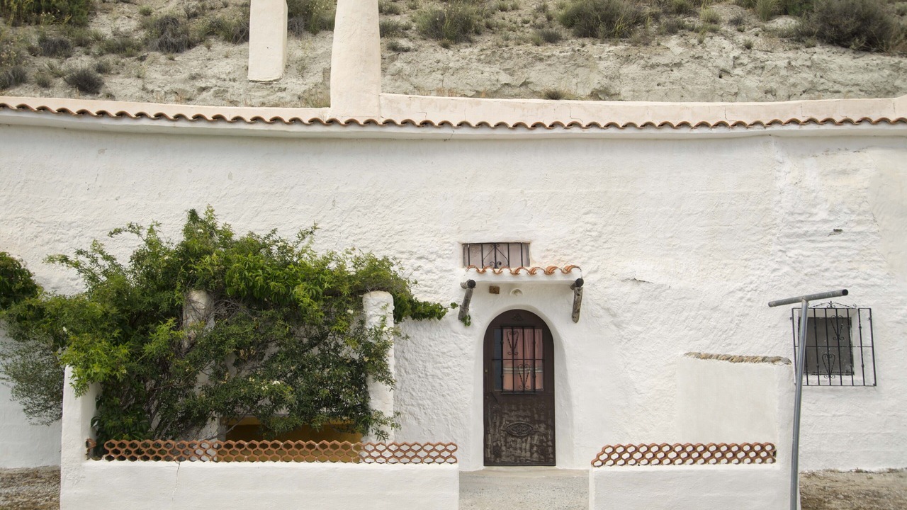 Photo of Outdoor in Baza