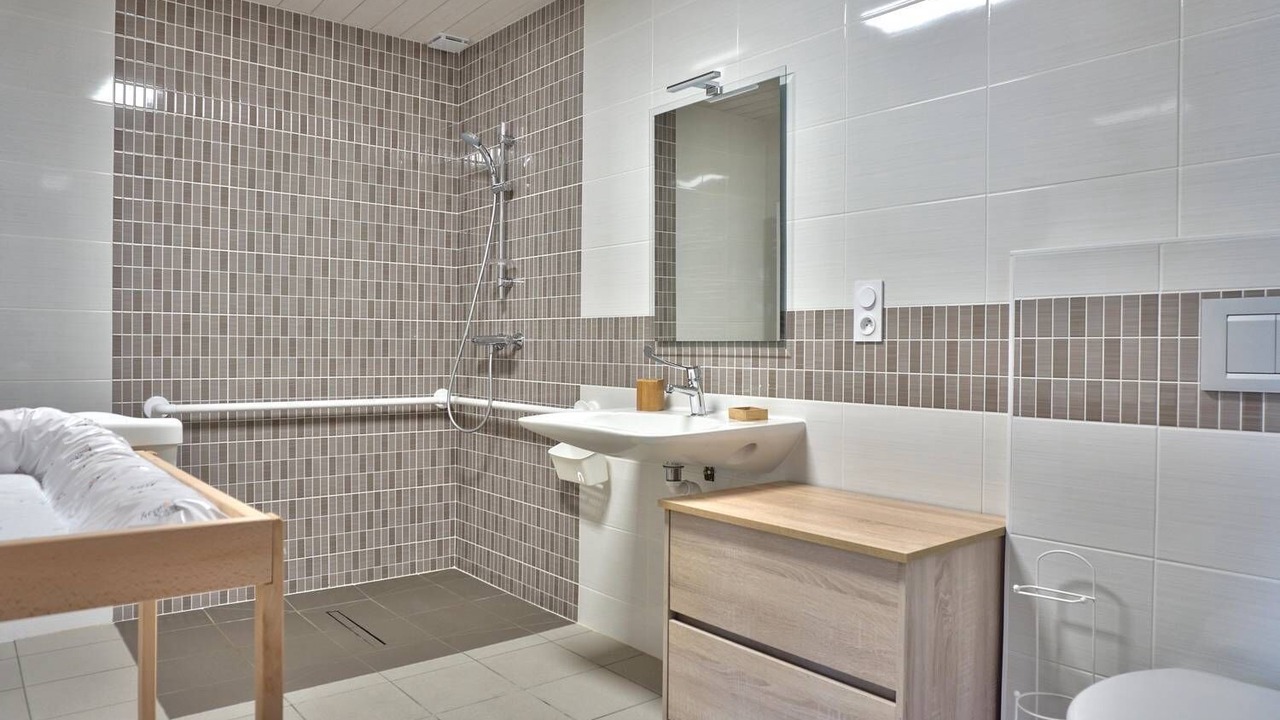 Photo of Bathroom in Saint-Fiacre