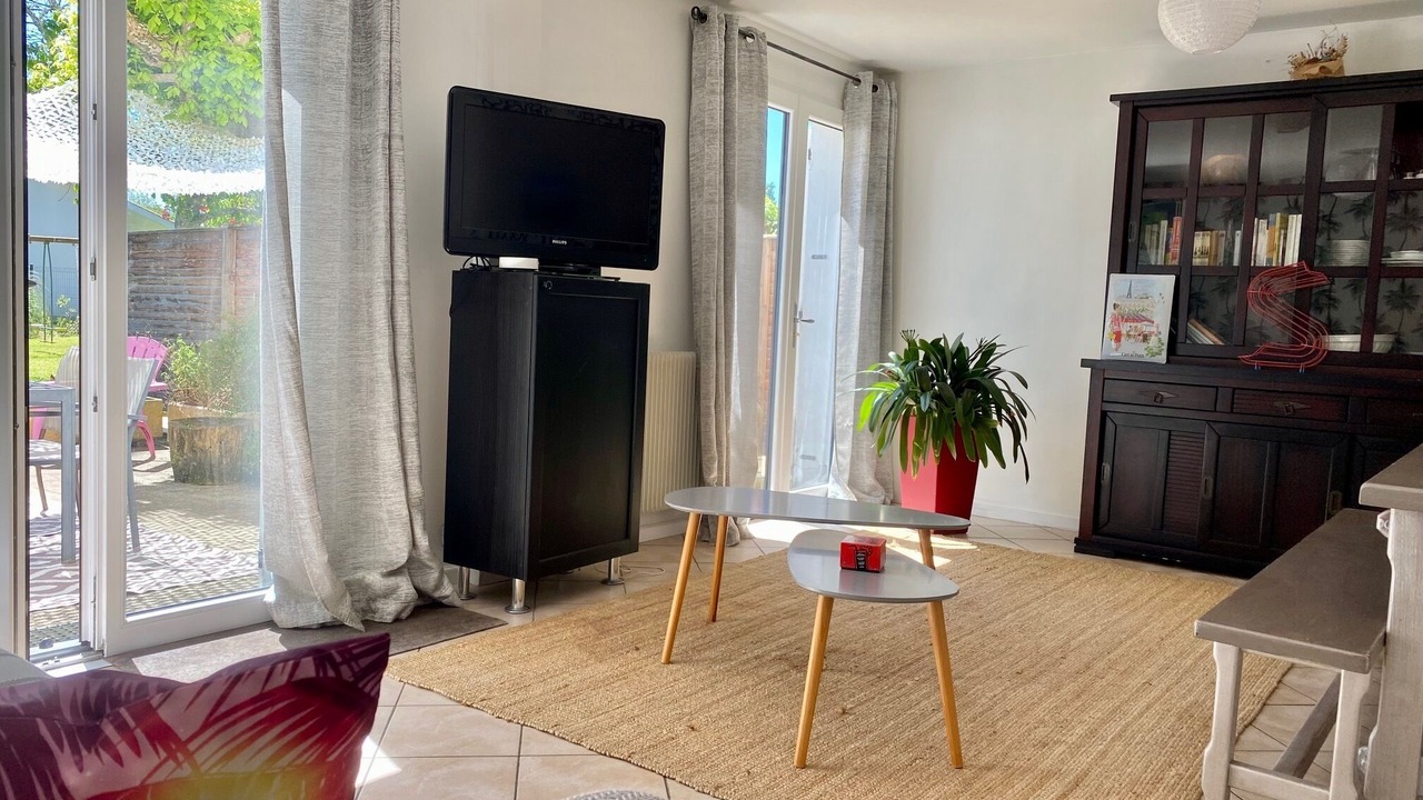 Photo of Livingroom in Saint-Morillon
