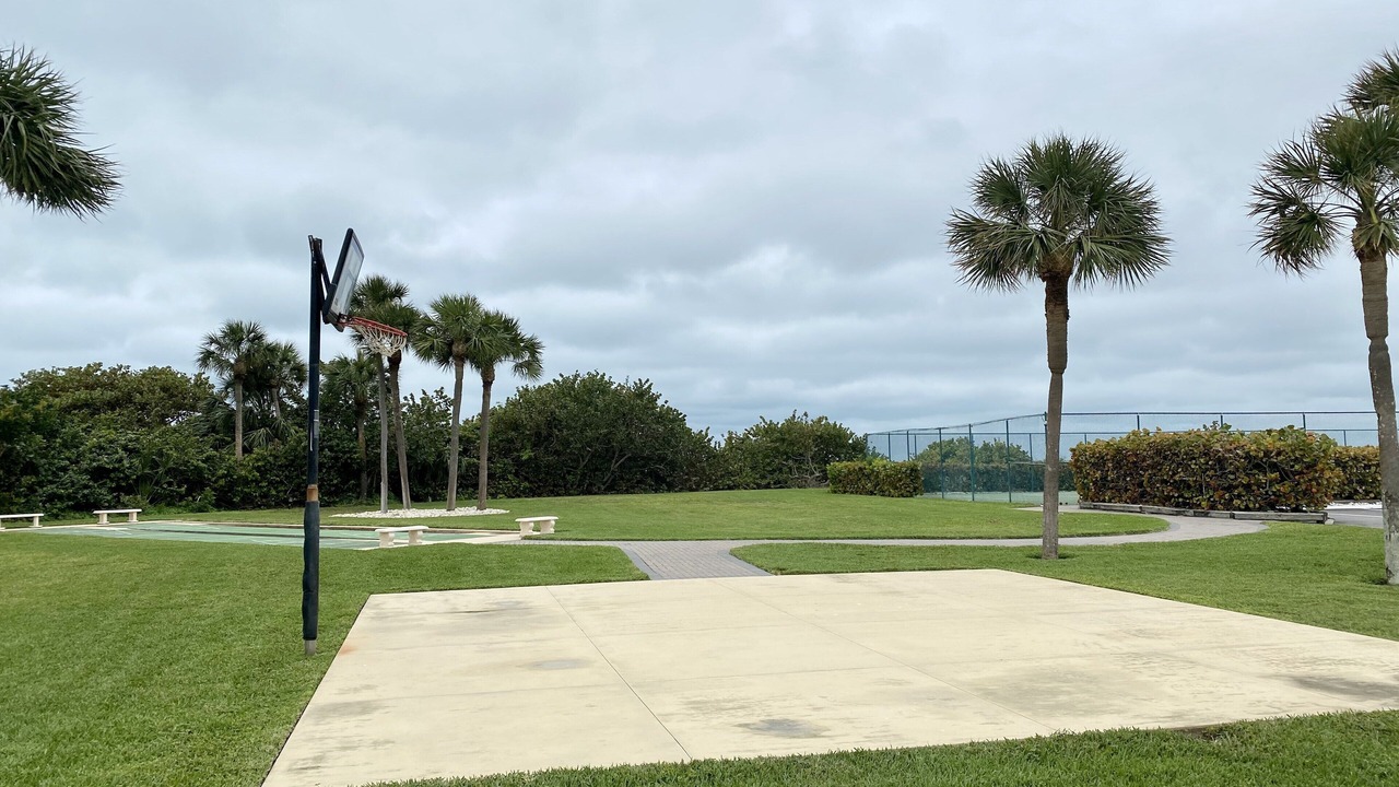 Photo of Others in Sand Key