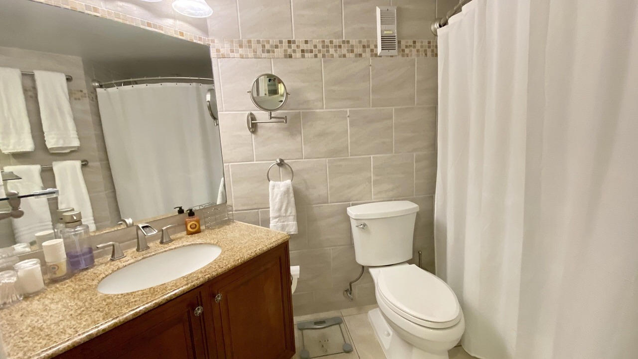Photo of Bathroom in Sand Key