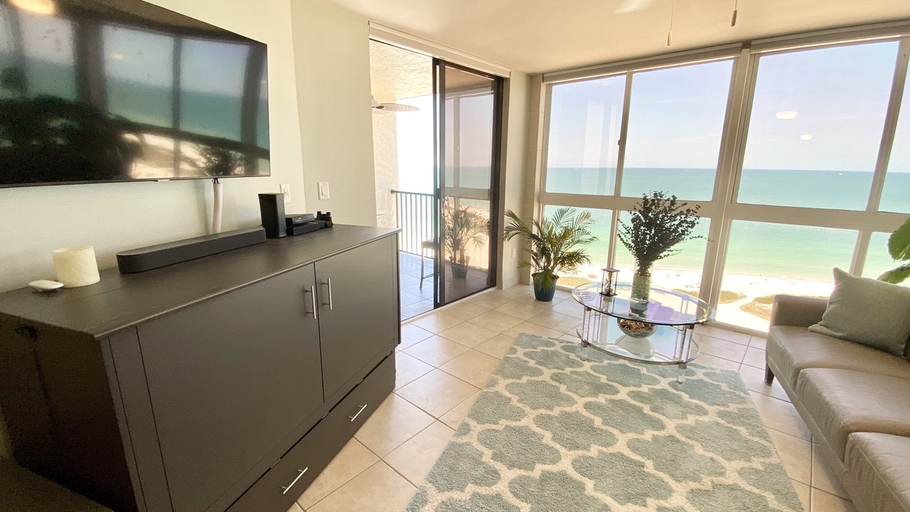Photo of Livingroom in Sand Key