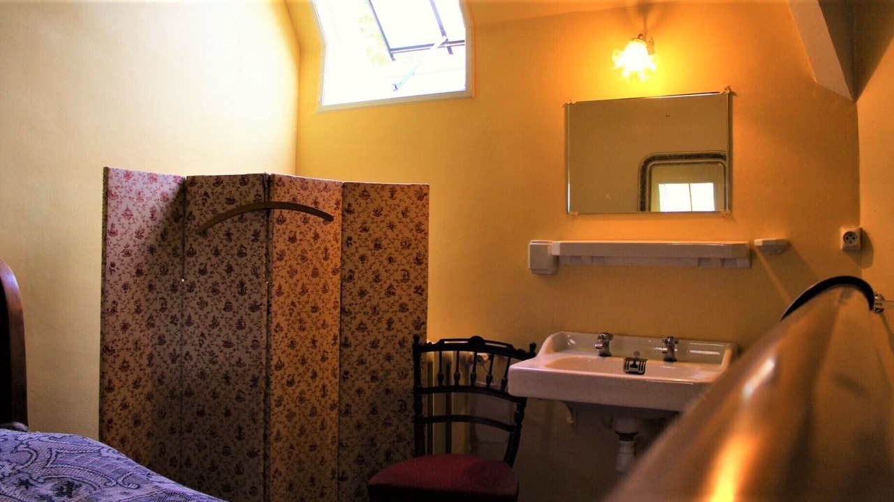 Photo of Bathroom in Salbris
