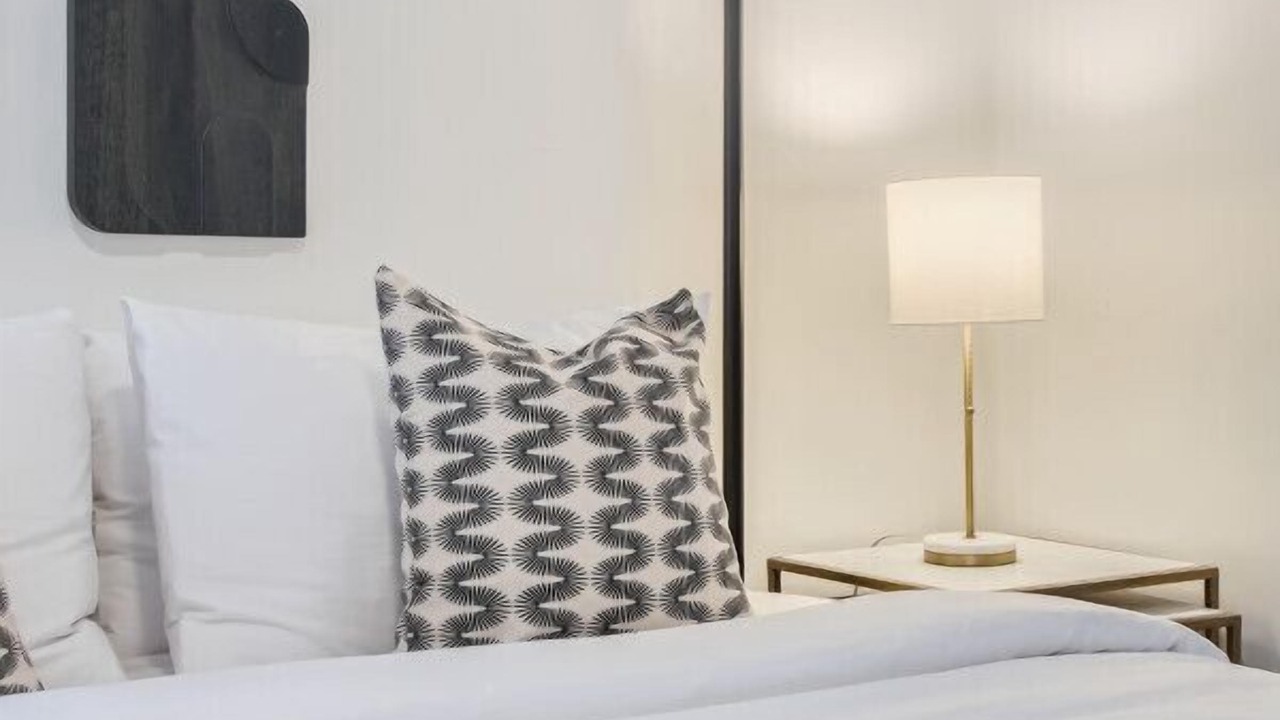 Photo of Bedroom in Hurwood Heights