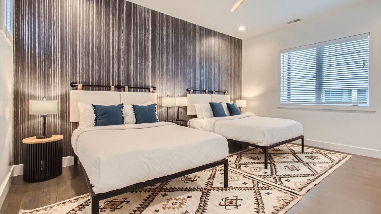 Photo of Bedroom in Hurwood Heights