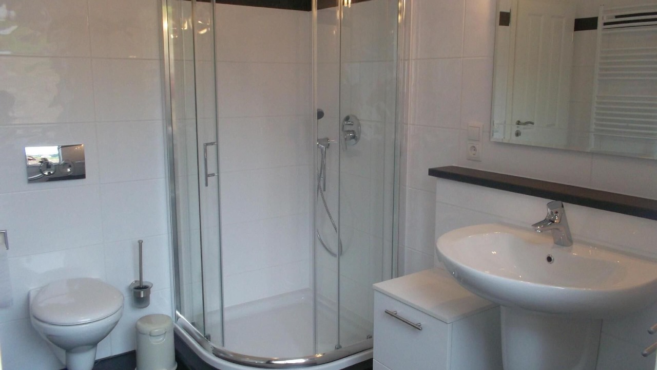 Photo of Bathroom in Glees