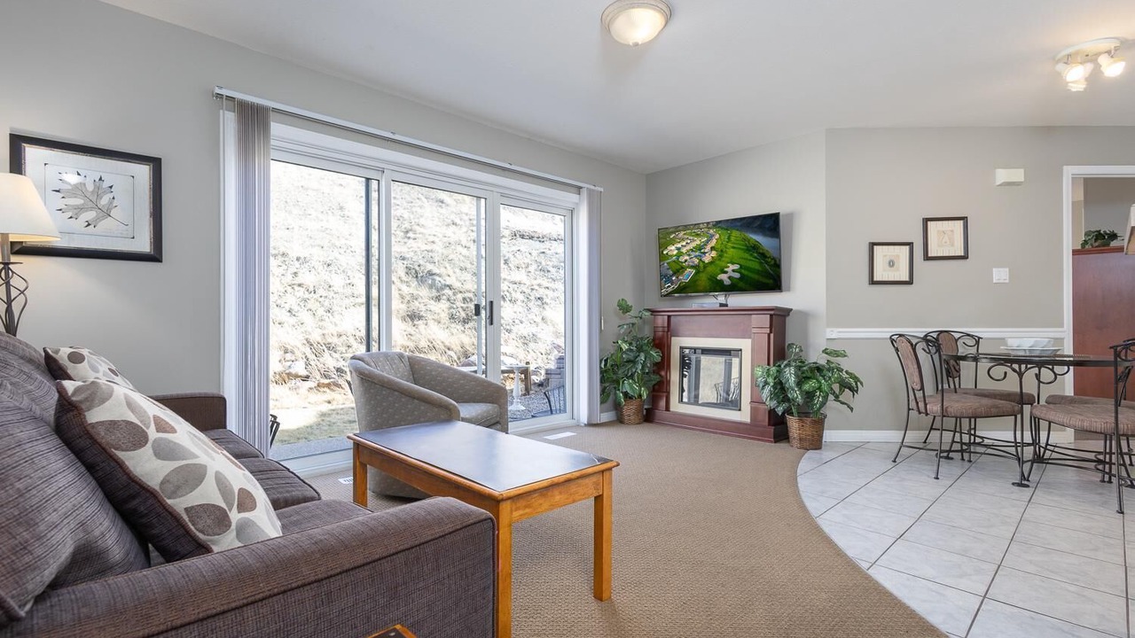 Photo of Livingroom in Lethbridge
