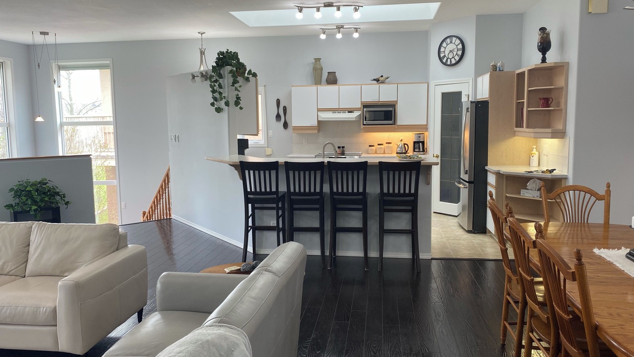 Photo of Livingroom in Lethbridge