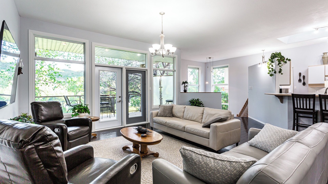 Photo of Livingroom in Lethbridge