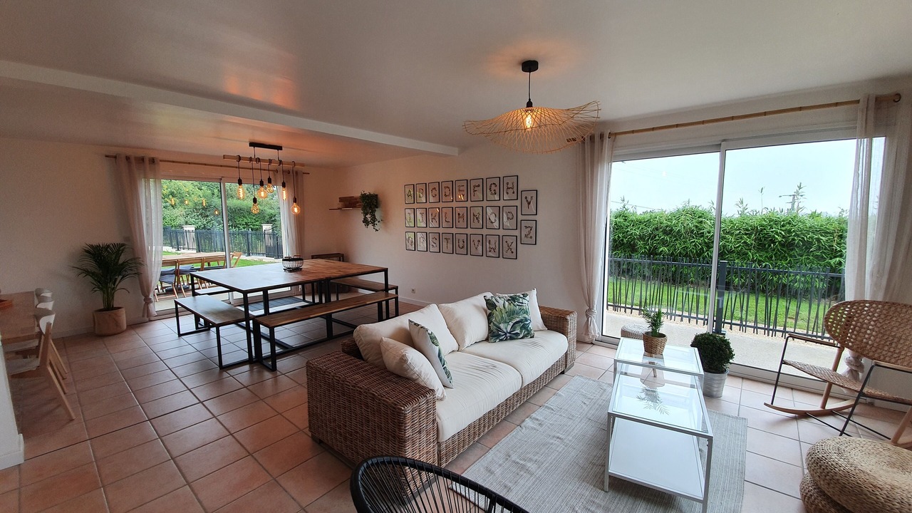 Photo of Livingroom in Plouegat-Moysan