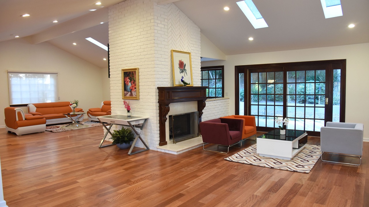 Photo of Bedroom in Woodland Hills