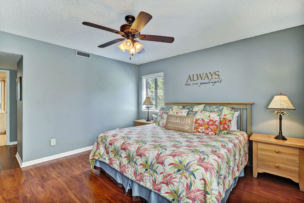Photo of Bedroom in American Beach