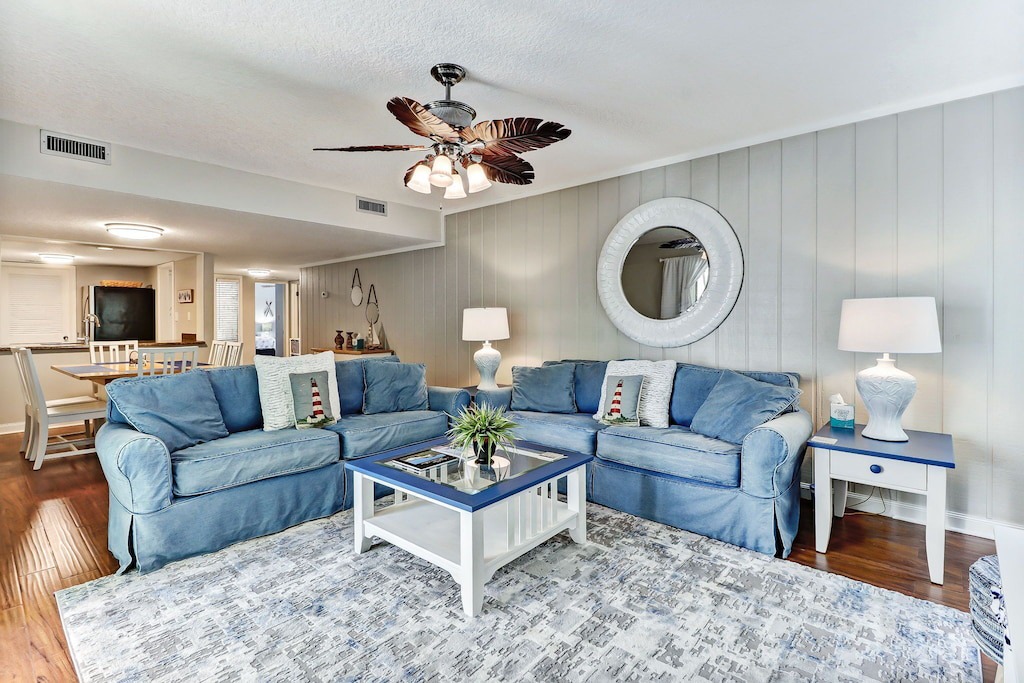 Photo of Livingroom in American Beach