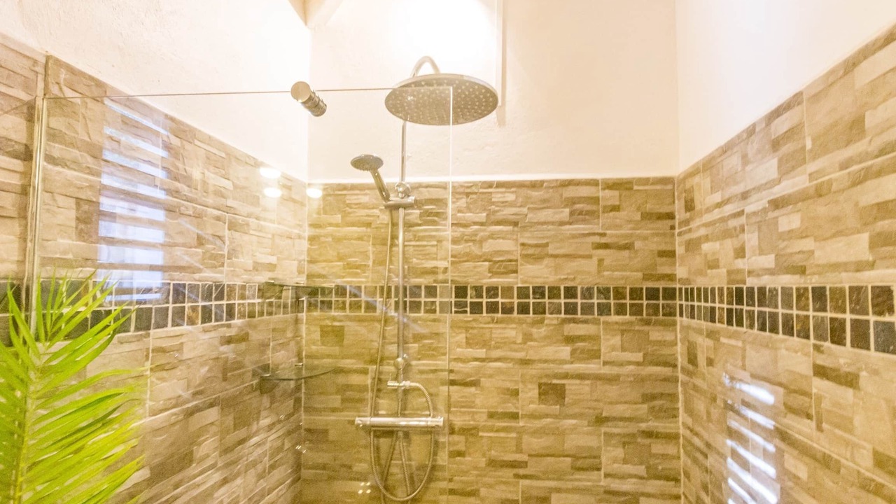Photo of Bathroom in Bas Vent