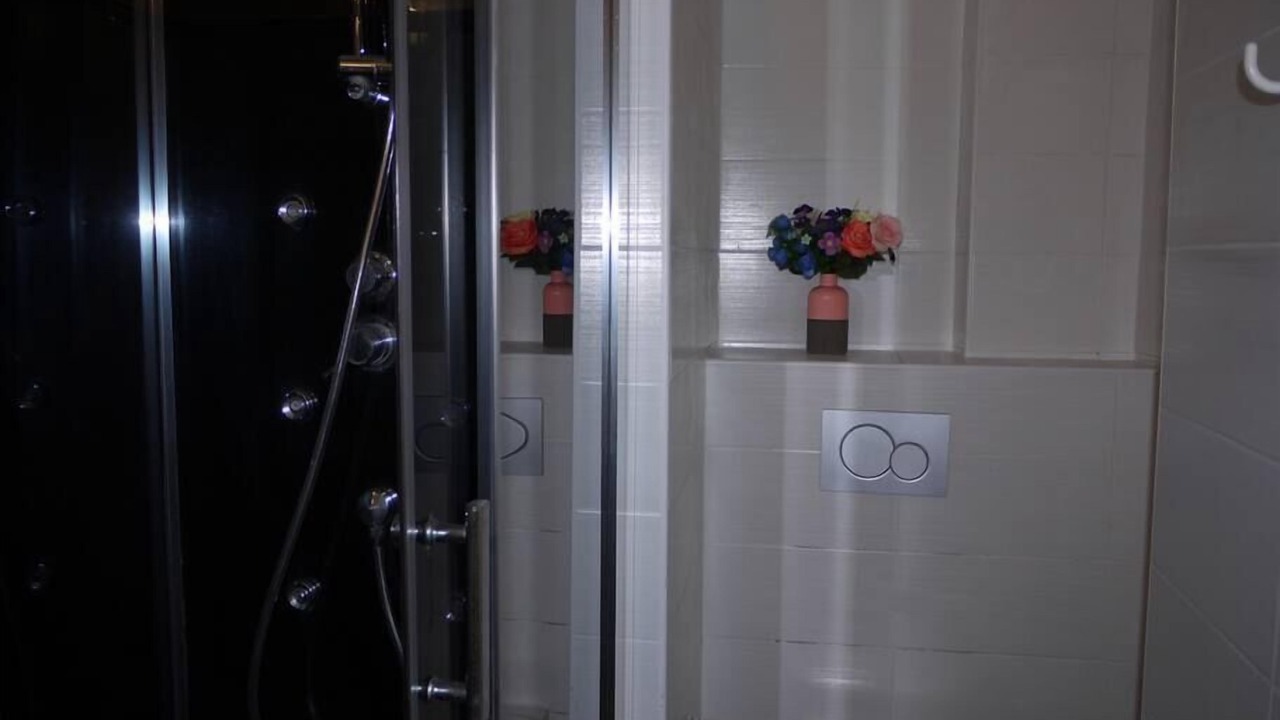 Photo of Bathroom in Gambetta