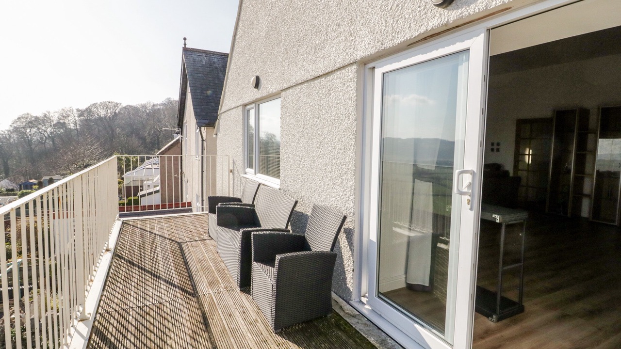 Photo of Patio Balcony in Penrhyn Bay