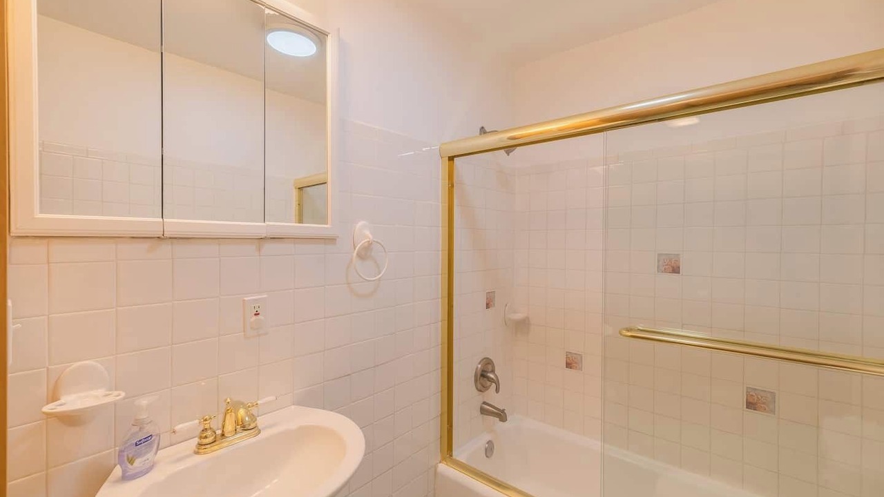 Photo of Bathroom in Hiwassee