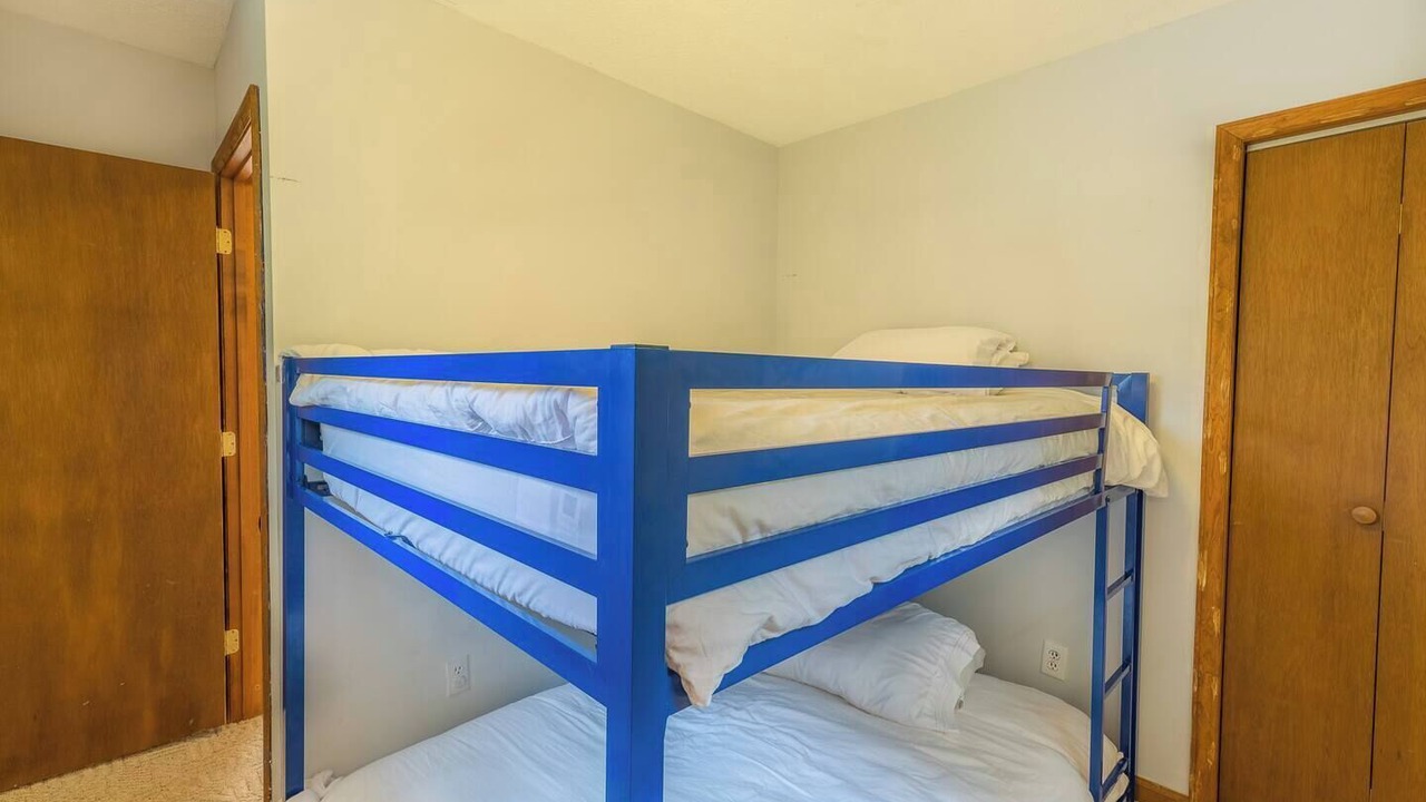 Photo of Bedroom in Hiwassee