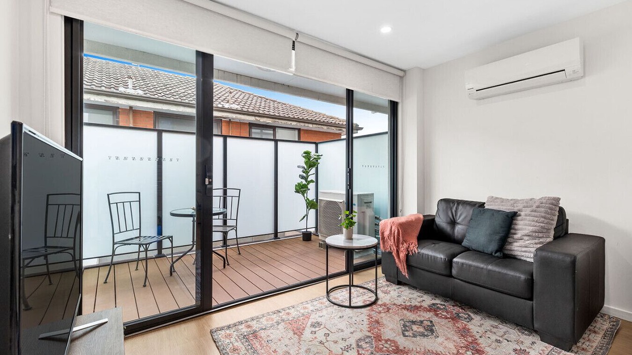 Photo of Livingroom in St. Kilda East