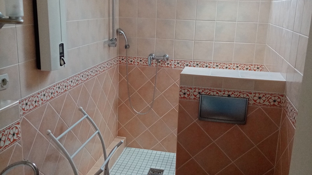 Photo of Bathroom in Saint-Georges-Motel