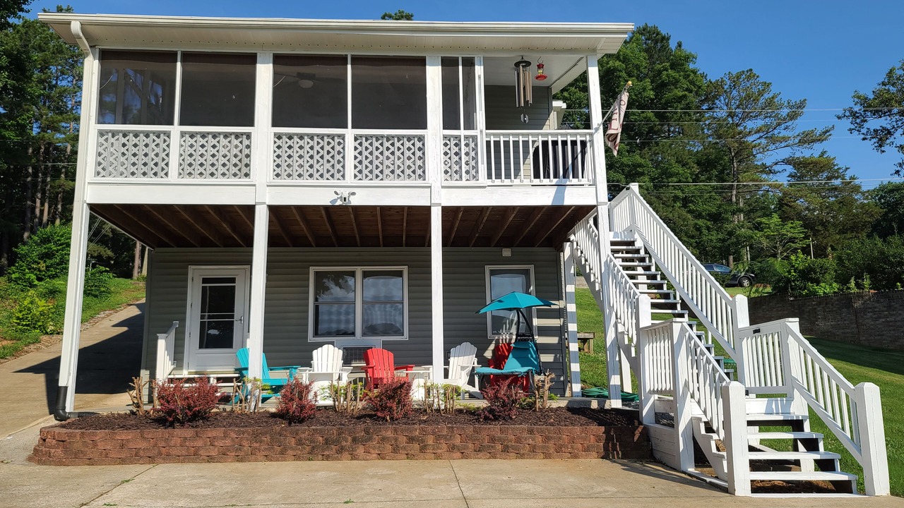 Photo of Outdoor in Bracey