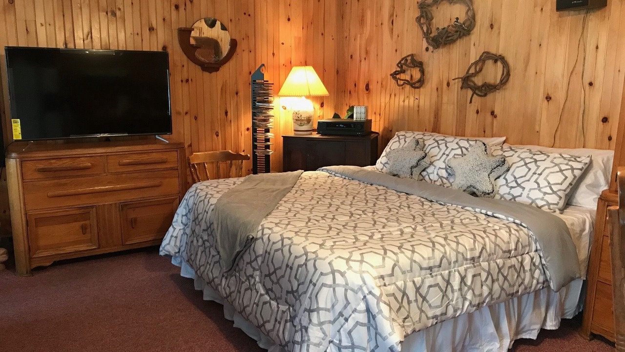 Photo of Bedroom in Harveys Lake