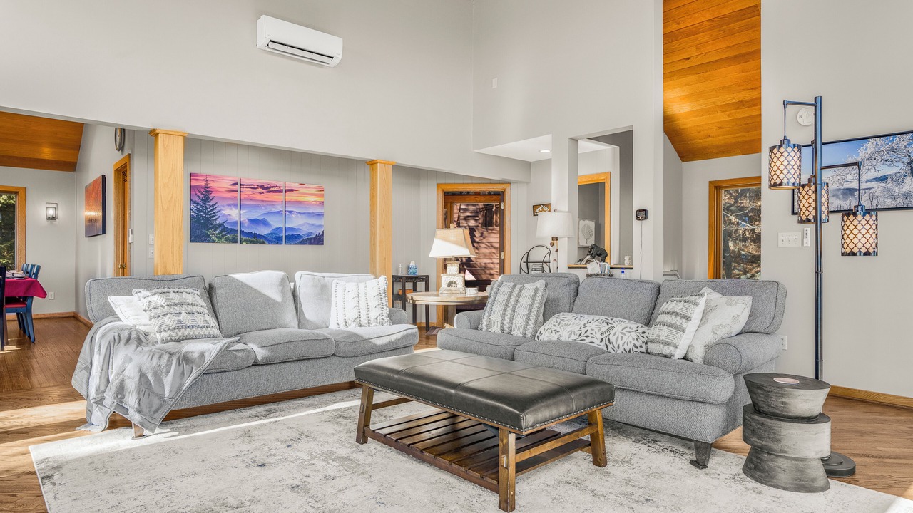 Photo of Livingroom in Roseland
