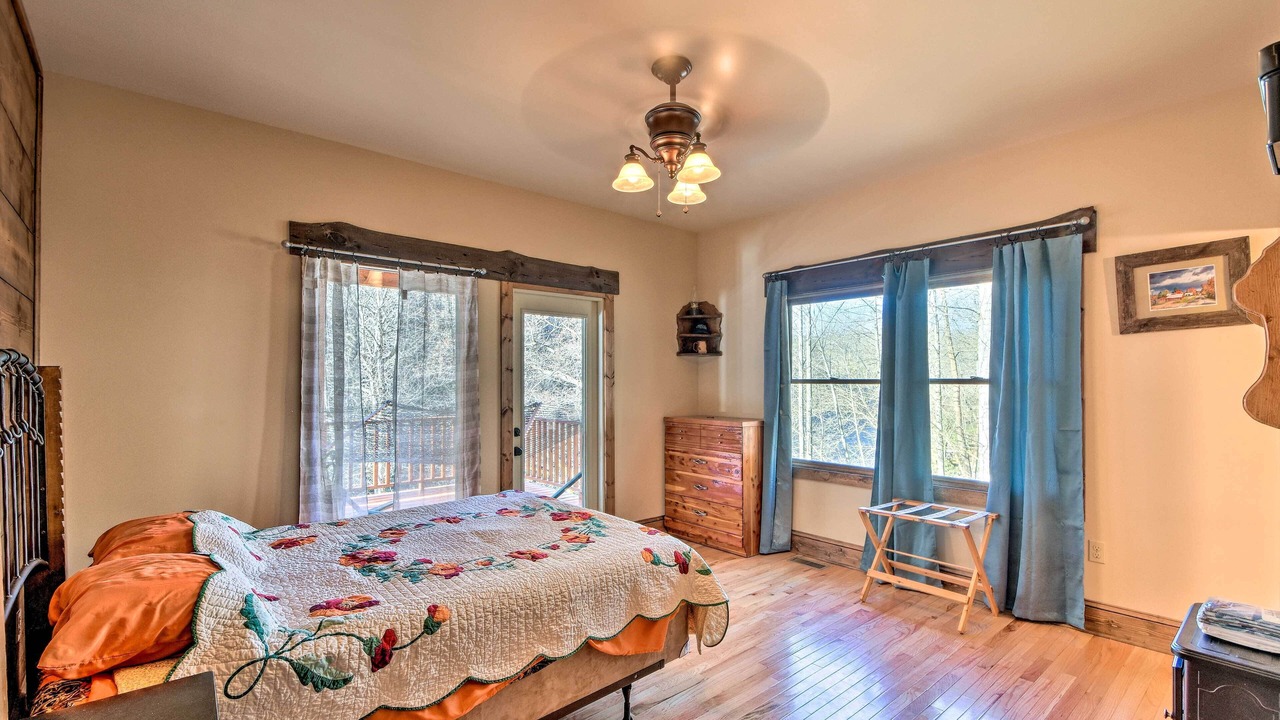 Photo of Bedroom in Marble