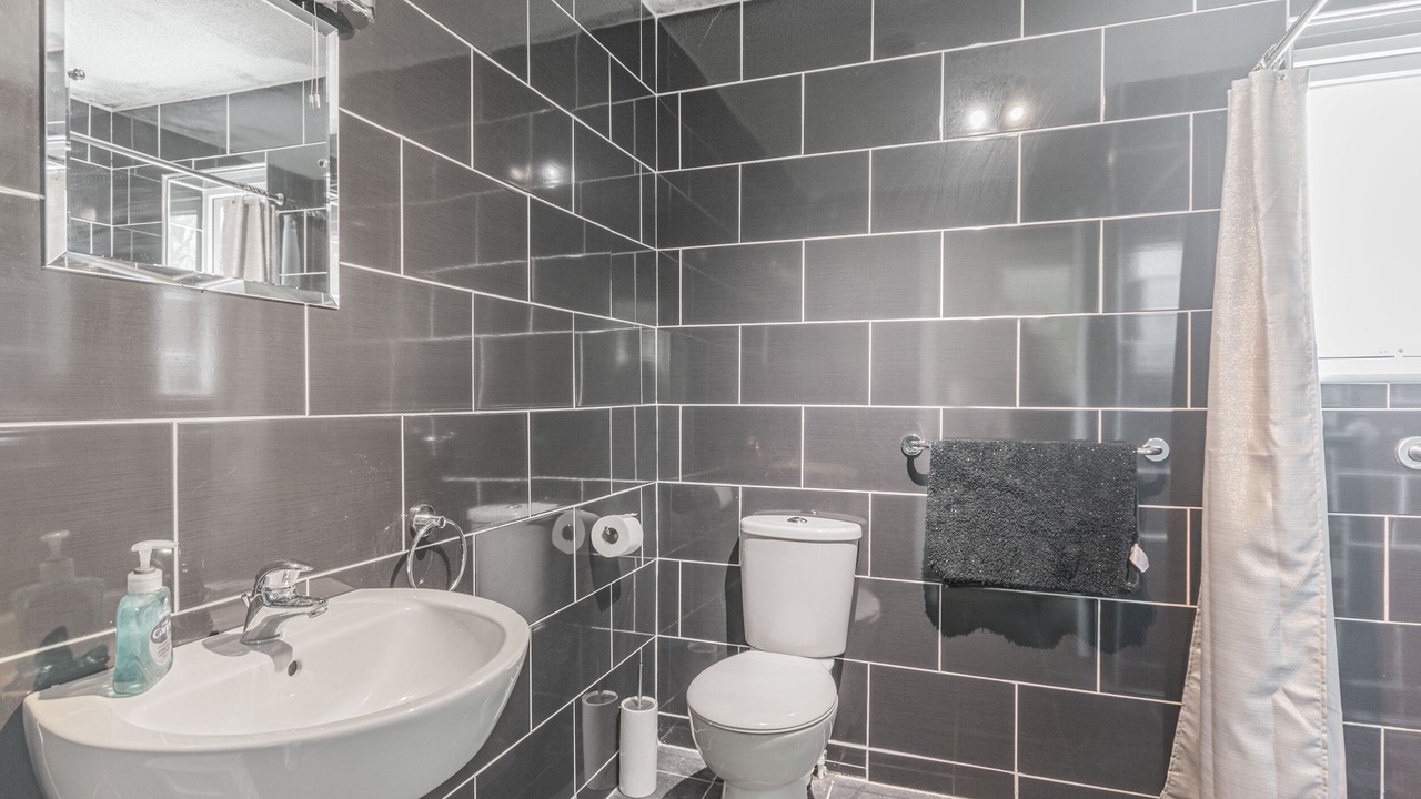 Photo of Bathroom in Llanybri
