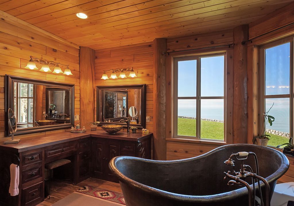 Photo of Bathroom in Port Orford