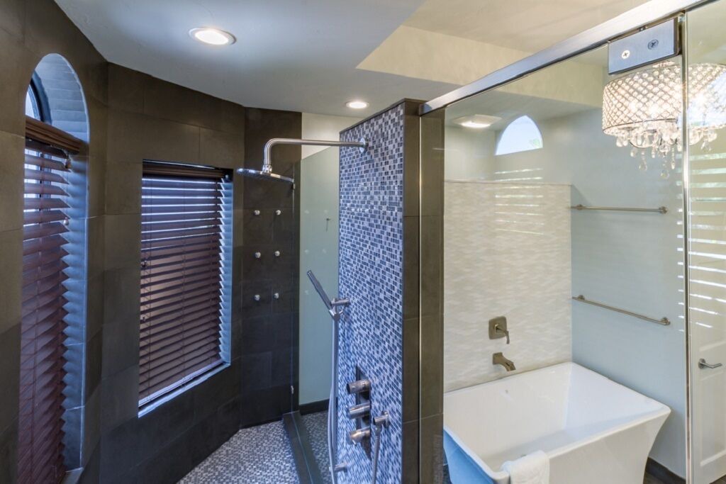 Photo of Bathroom in Coury