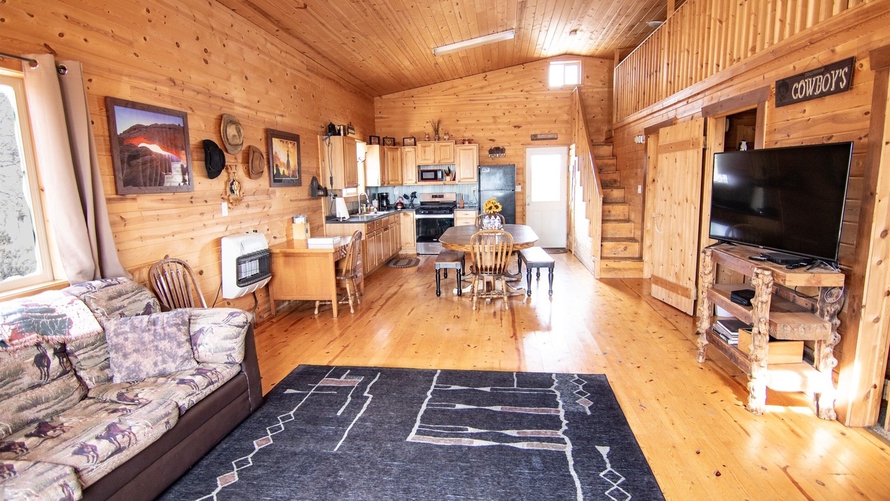 Photo of Livingroom in Monticello