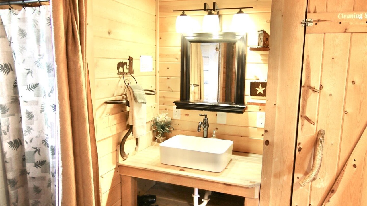 Photo of Bathroom in Monticello
