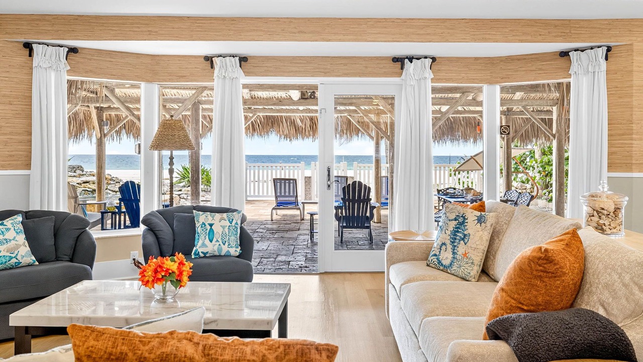 Photo of Livingroom in Clearwater Beach
