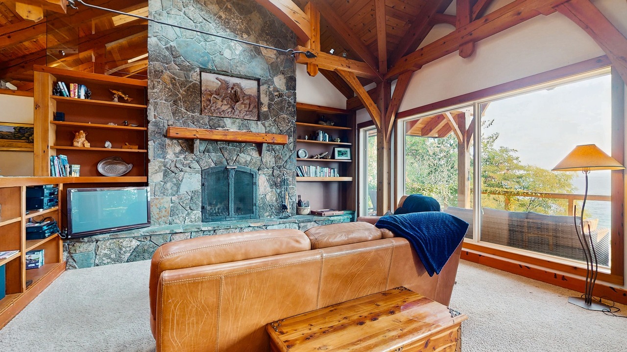 Photo of Livingroom in Sandpoint