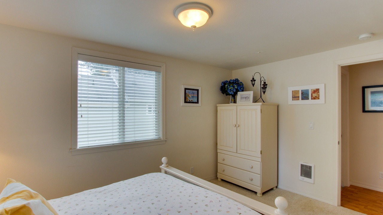 Photo of Bedroom in Sunset Beach