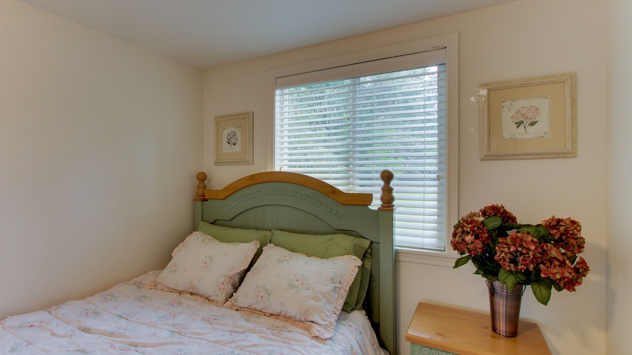Photo of Bedroom in Sunset Beach