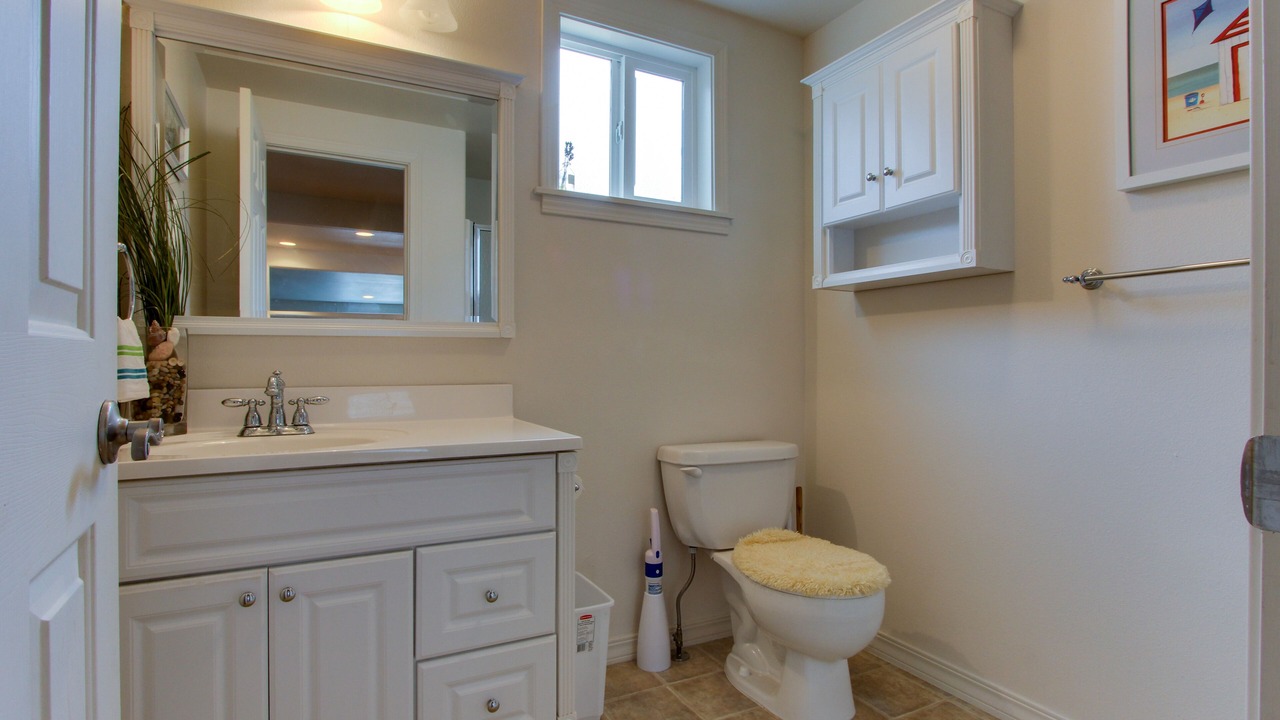 Photo of Bathroom in Sunset Beach