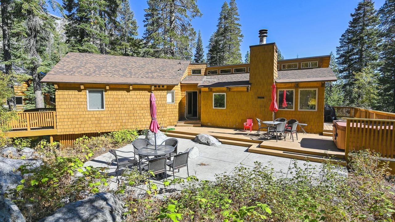 Photo of Outdoor in Alpine Meadows