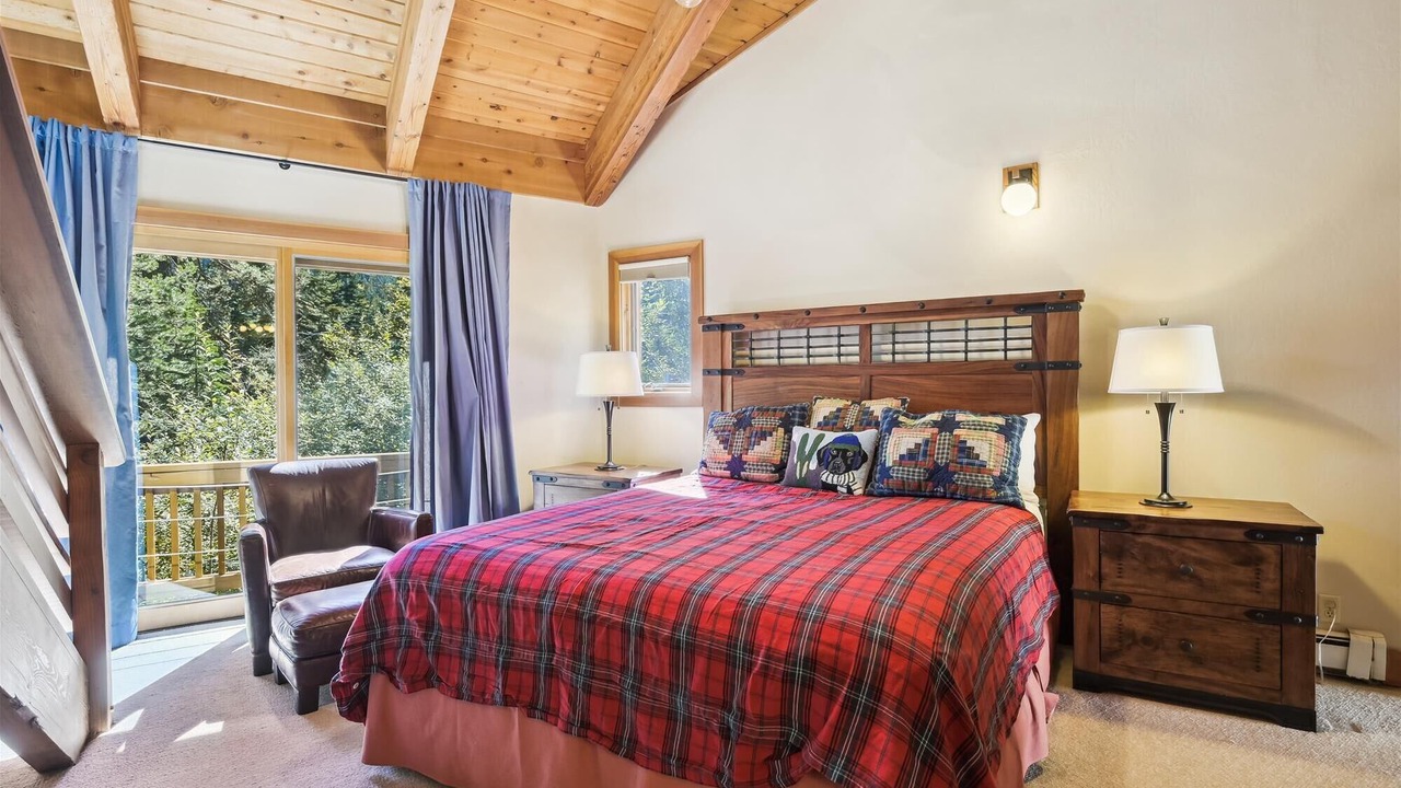 Photo of Bedroom in Alpine Meadows