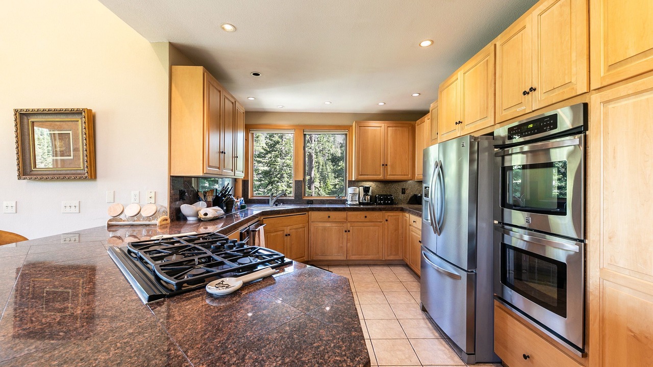 Photo of Kitchen in Alpine Meadows