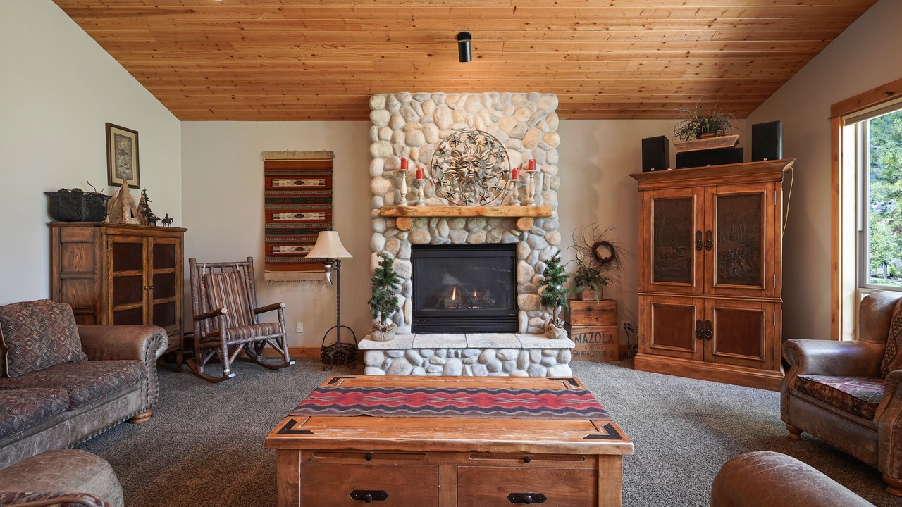 Photo of Livingroom in Sunriver