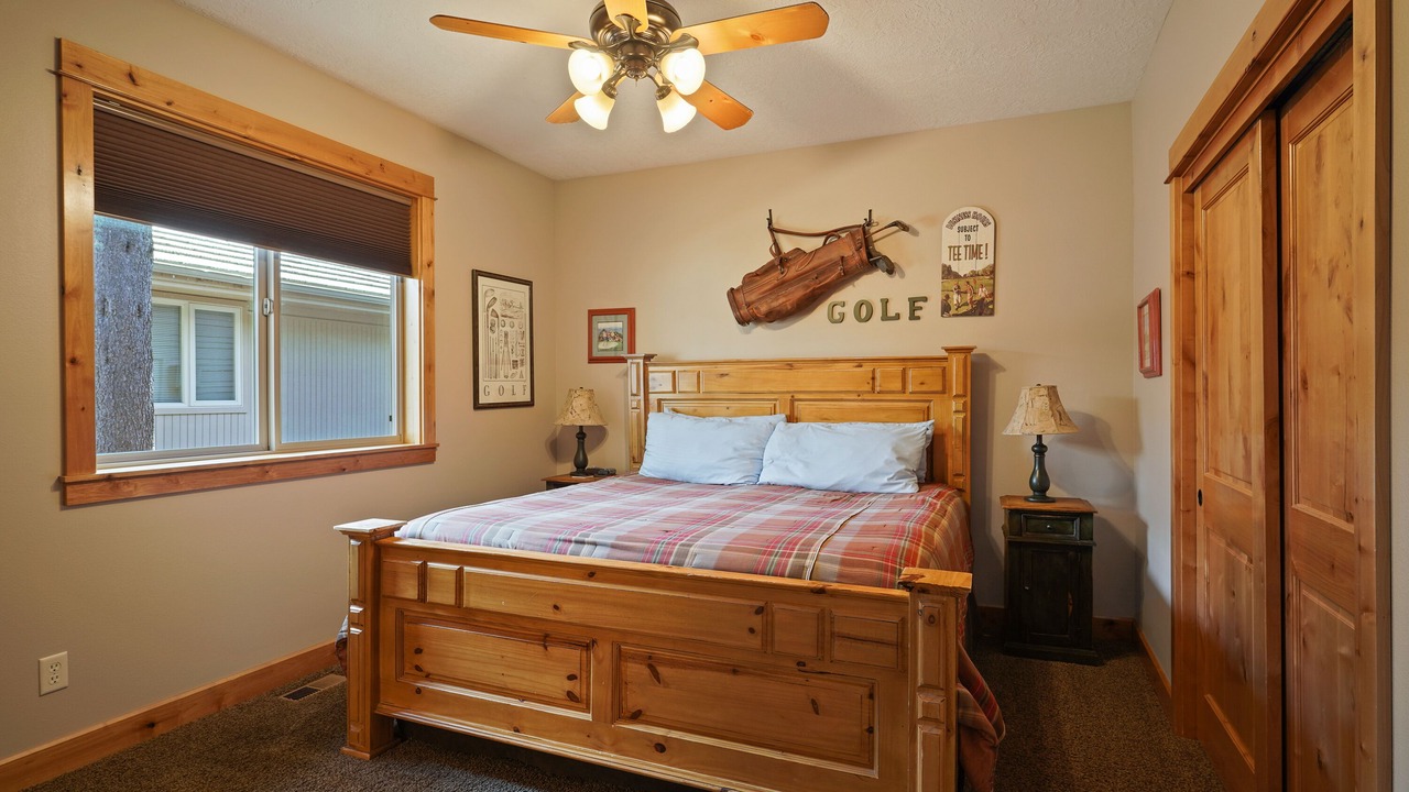 Photo of Bedroom in Sunriver