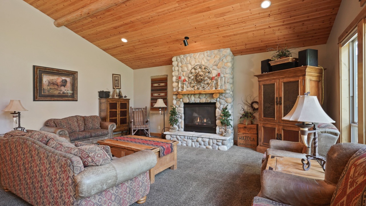 Photo of Livingroom in Sunriver