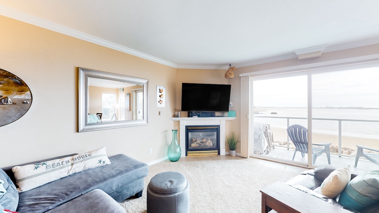 Photo of Livingroom in Lincoln City