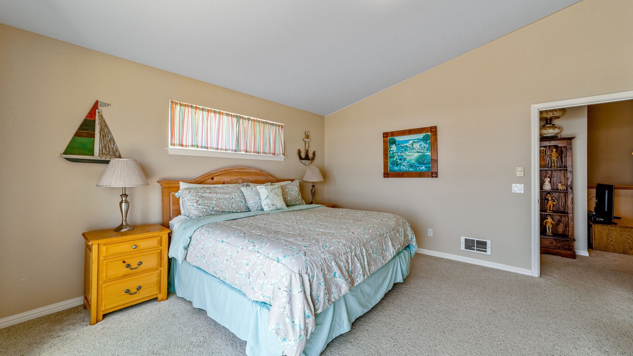 Photo of Bedroom in Gold Beach