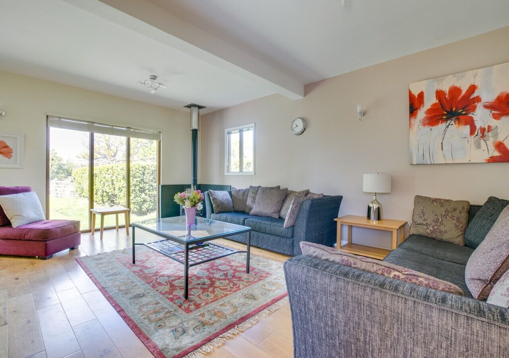 Photo of Livingroom in Beckley