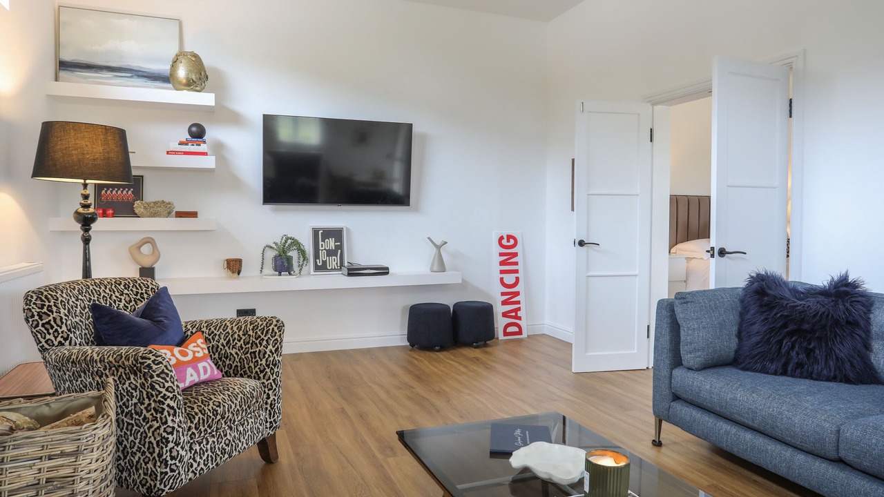 Photo of Livingroom in Henryd